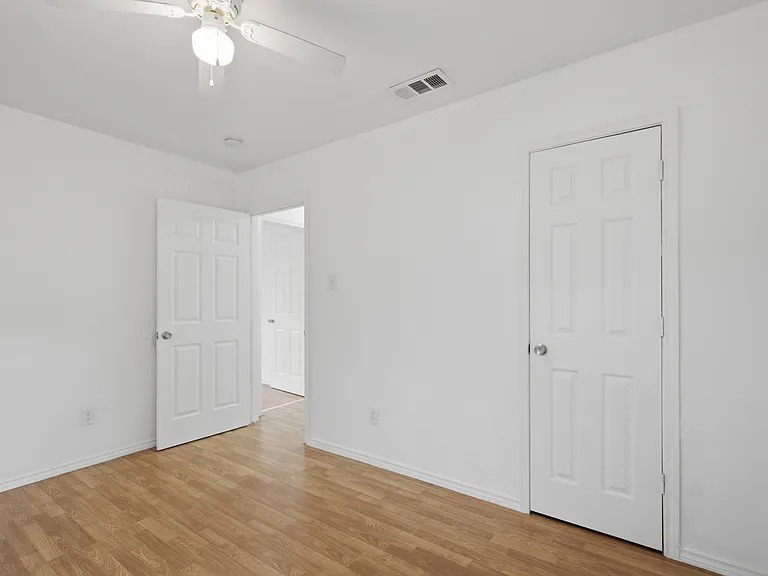 2538 Stovall Dr — Photo 11