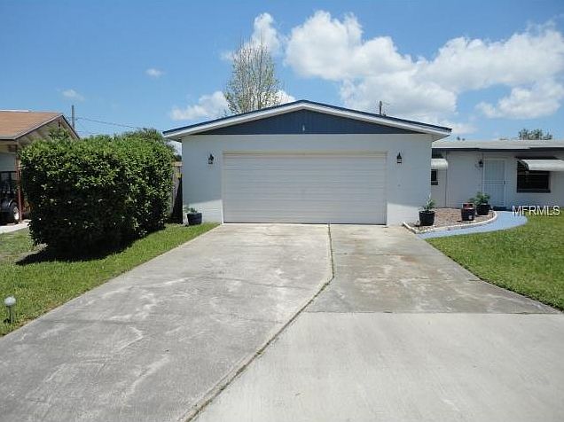 1st image of 2631 N Beaumont Ave