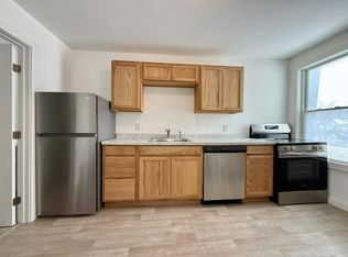 909 Railroad St #909, Saint Johnsbury, VT 05819