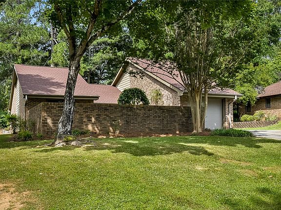 3rd image of 34 Hickory Way