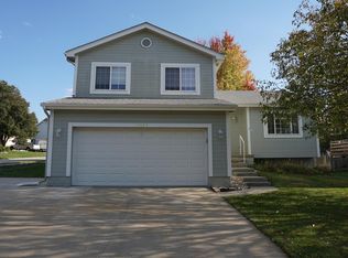 17659 J St, Omaha, NE 68135