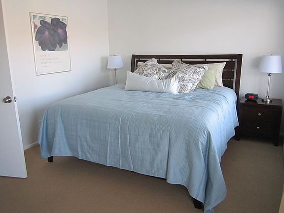 5th image of 524 Woodside Ave #6