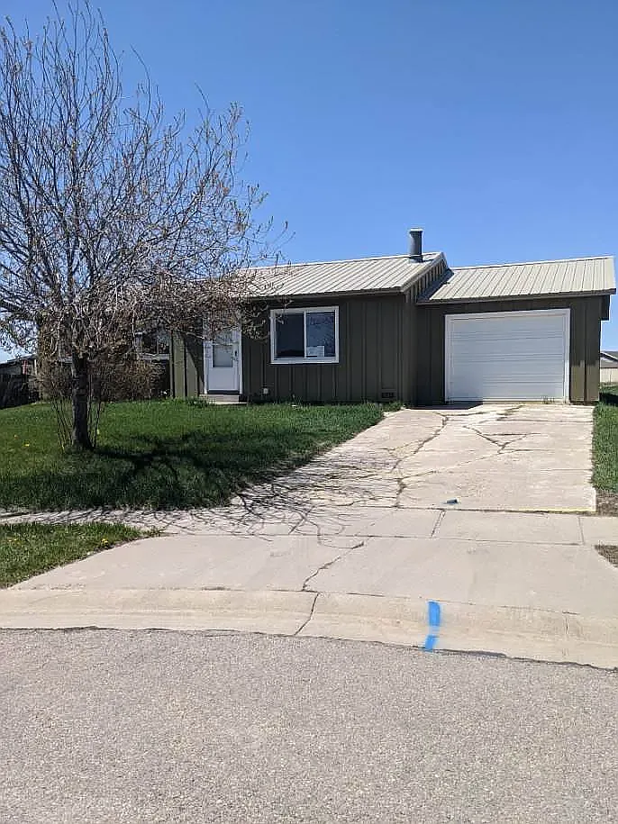 3 bed, 1030 sqft, $1,500 — Photo 1