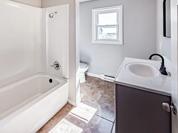 35 High St APT B, Woodbury, NJ 08096