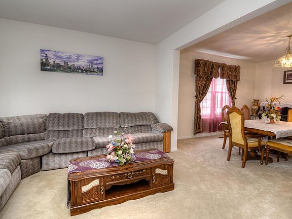 4th image of 152 Michigan Dr