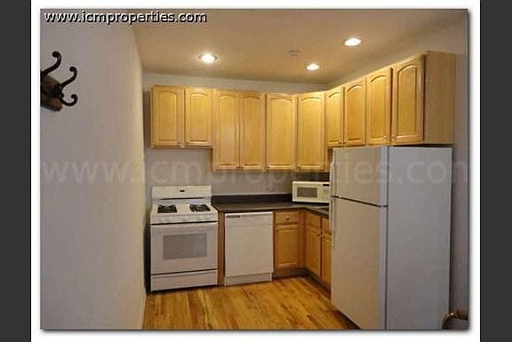 2nd image of 2454 N Southport Ave #9njfufsnx