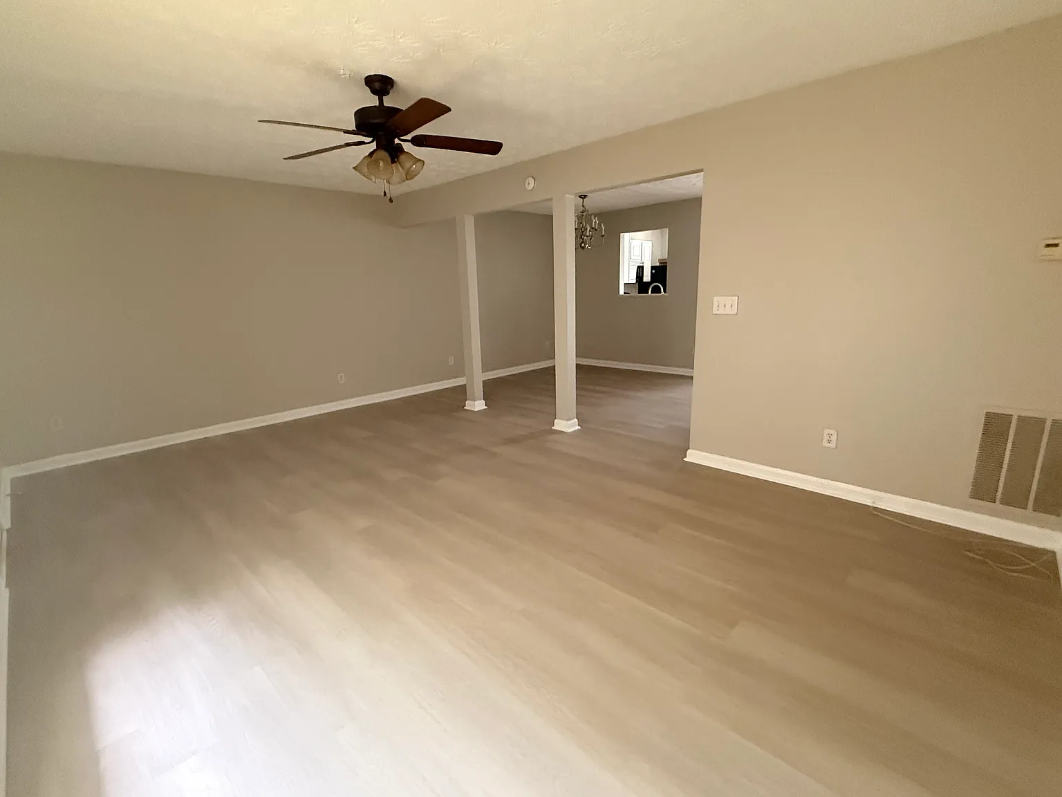 3 bed, 1560 sqft, $1,700 — Photo 2