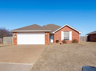 906 E Lauren Ln, Stillwater, OK 74075