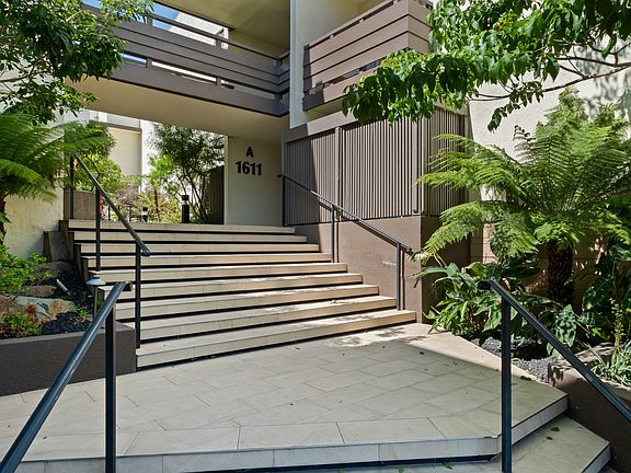 3rd image of 1611 Hotel Cir S #102