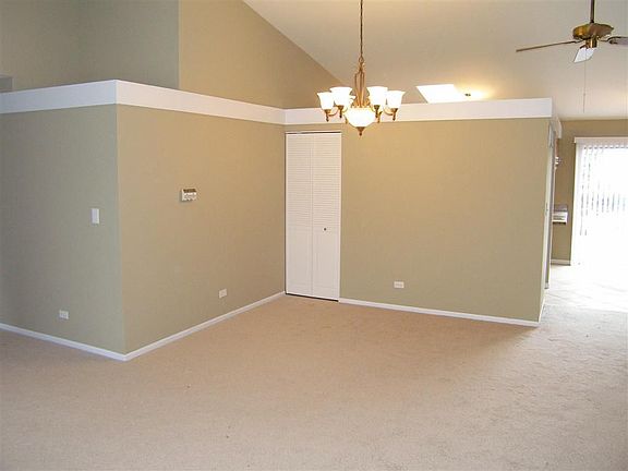 4th image of 1331 Borden Dr