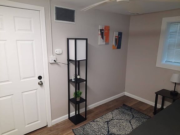 5th image of 501 Hutchison St #1