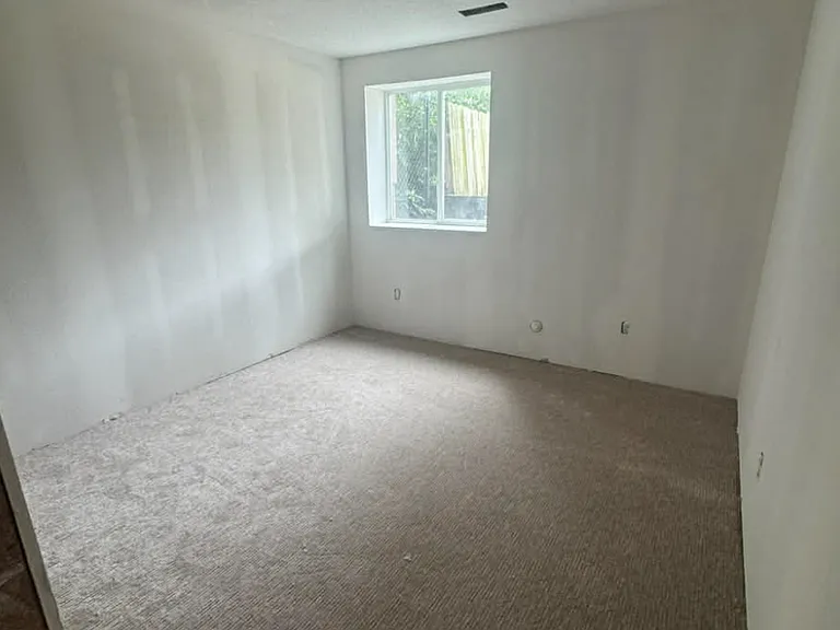 1785 Sara Ct — Photo 5