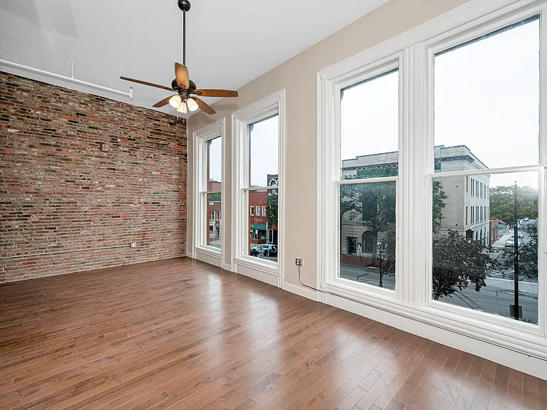 231 Central St #401 — Photo 6