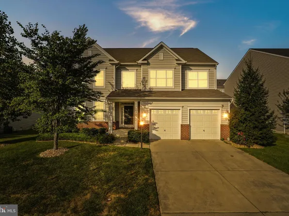 14947 Spriggs Tree Ln, Woodbridge, VA 22193