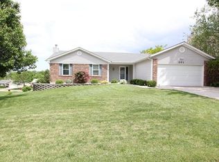 201 Agamemnon Ct, Saint Peters, MO