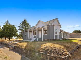 104 E 4th St, Sprague, WA 99032