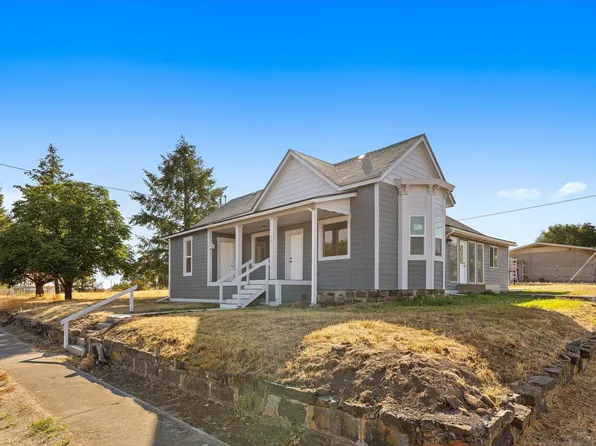 104 E 4th St, Sprague, WA 99032