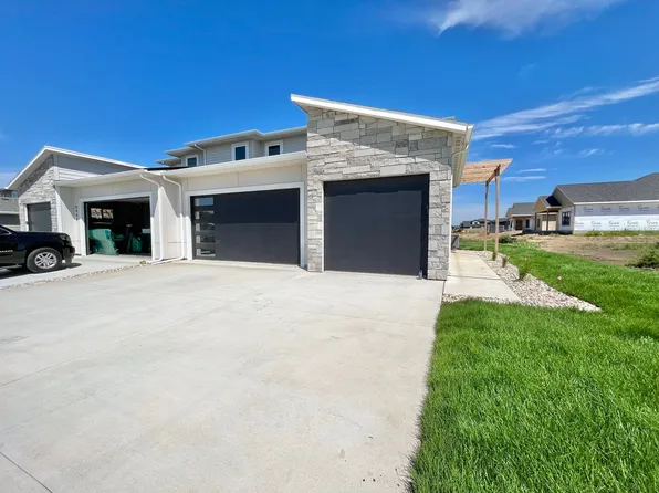 5418 W Liberator Cir, Sioux Falls, SD 57107