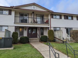 30 C Flamingo Dr E #3, Woolwich, ON N3B1V5