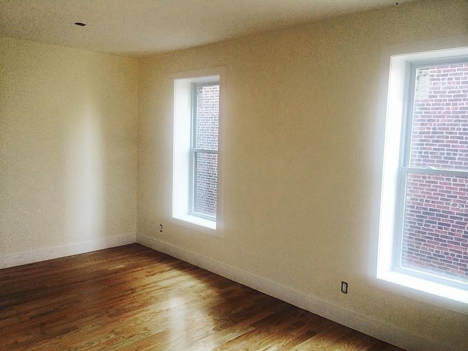 1st image of 4505 Davis St APT 2R