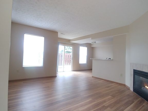 2nd image of 1297 High St APT 102