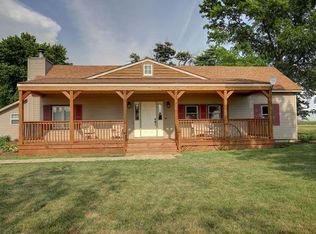 104CR 700e, Champaign, IL 61863