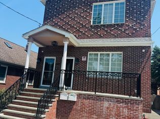 633 Britton Ave #2, Staten Island, NY 10304