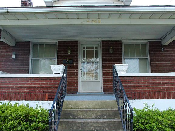4th image of 2400 Emil Ave