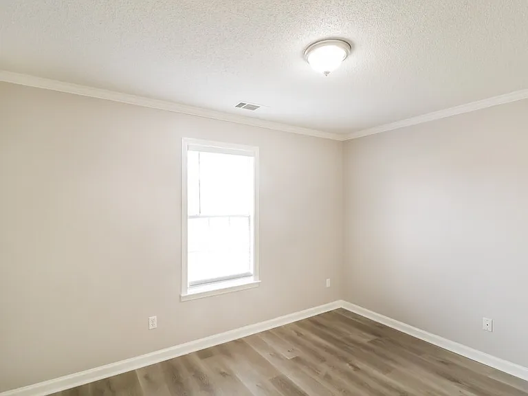 10029 Woodland Grove Dr — Photo 12