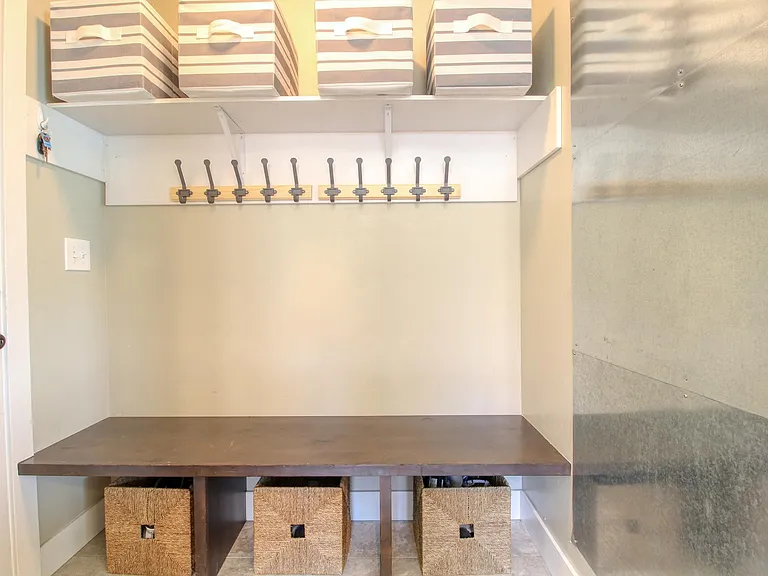 564 W Northgate — Photo 12