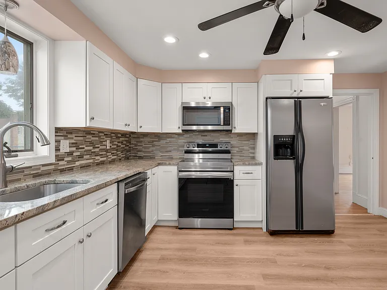 7 Perham St #2 — Photo 2