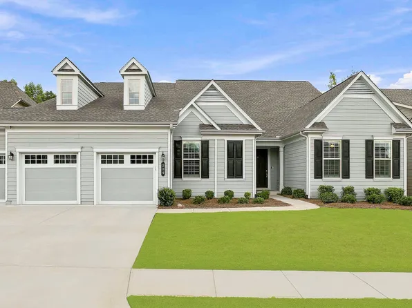 204 Cottonwood Cir, Peachtree City, GA 30269