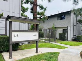 632 E Birch St, Brea, CA
