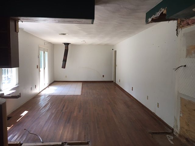 Family room, Dining room