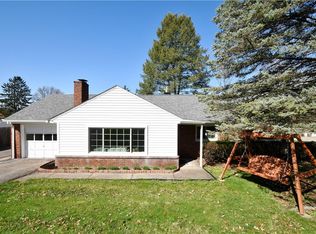 133 S Patton Dr, Coraopolis, PA 15108