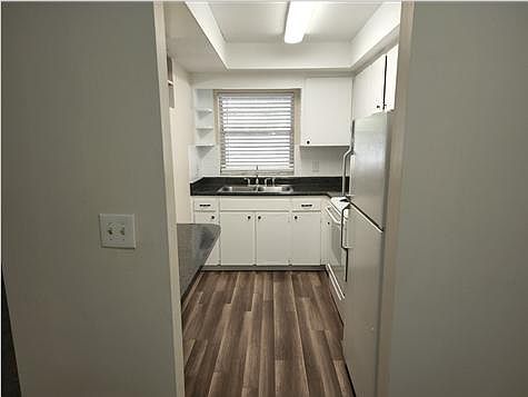 3rd image of 3103 37th St N #309