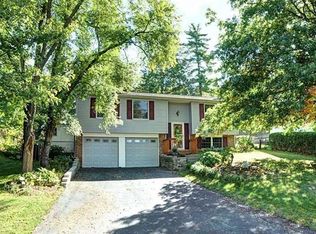 411 Deerfield Dr, Cranberry Township, PA 16066