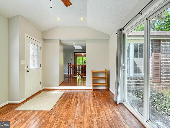 5th image of 12 Jacobo Ln