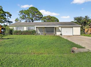2231 SE Shelter Dr, Port Saint Lucie, FL 34952