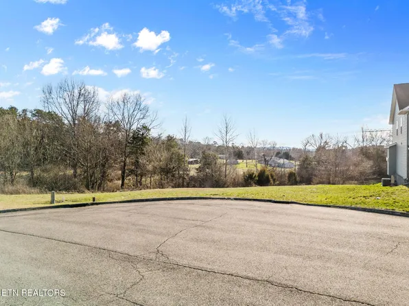 7705 Fox Valley Ln, Knoxville, TN 37938