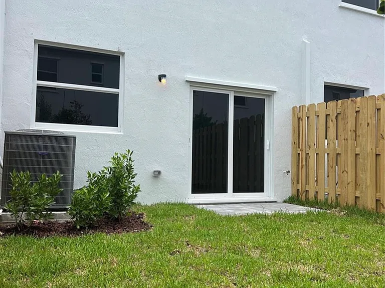 17932 SW 357th Ter — Photo 3