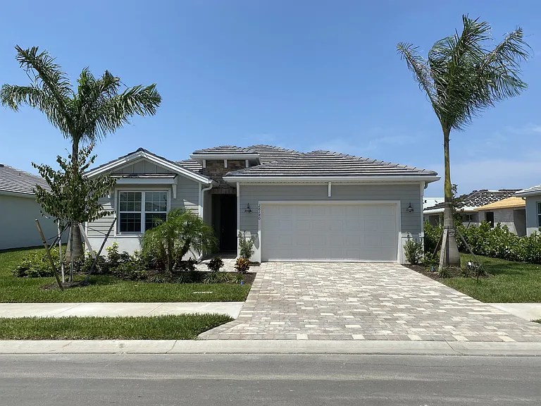 28180 Seasons Tide Ave — Photo 1