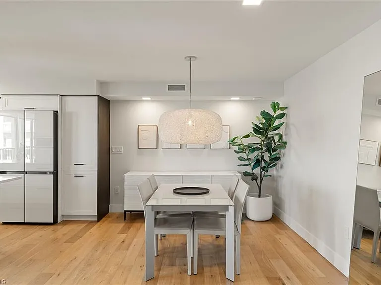 3500 Gulf Shore Blvd N #406 — Photo 11