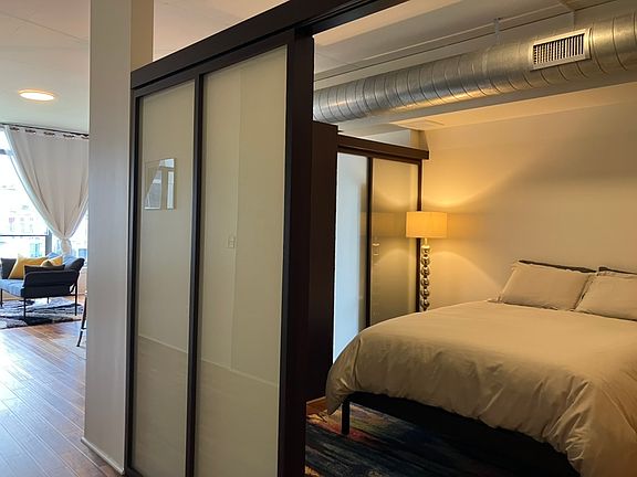 5th image of 1111 S Grand Ave APT 817