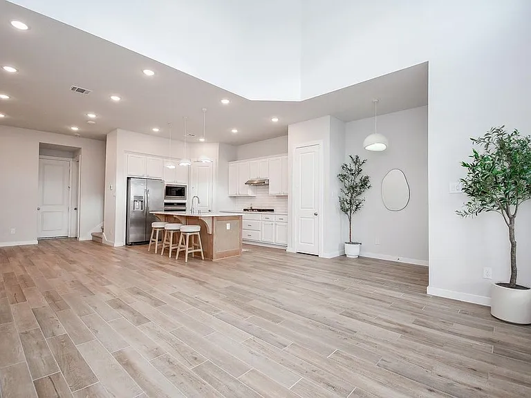 16635 Bristol Steel Ln — Photo 10