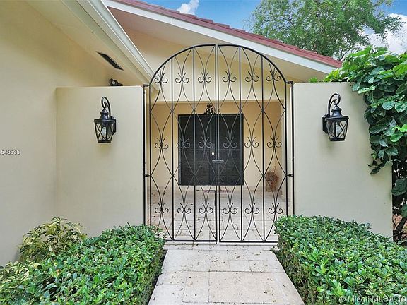 2nd image of 1335 Castile Ave