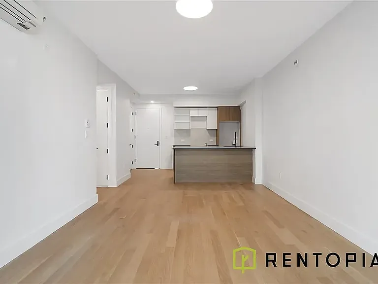 209 N 11th St #201J — Photo 3