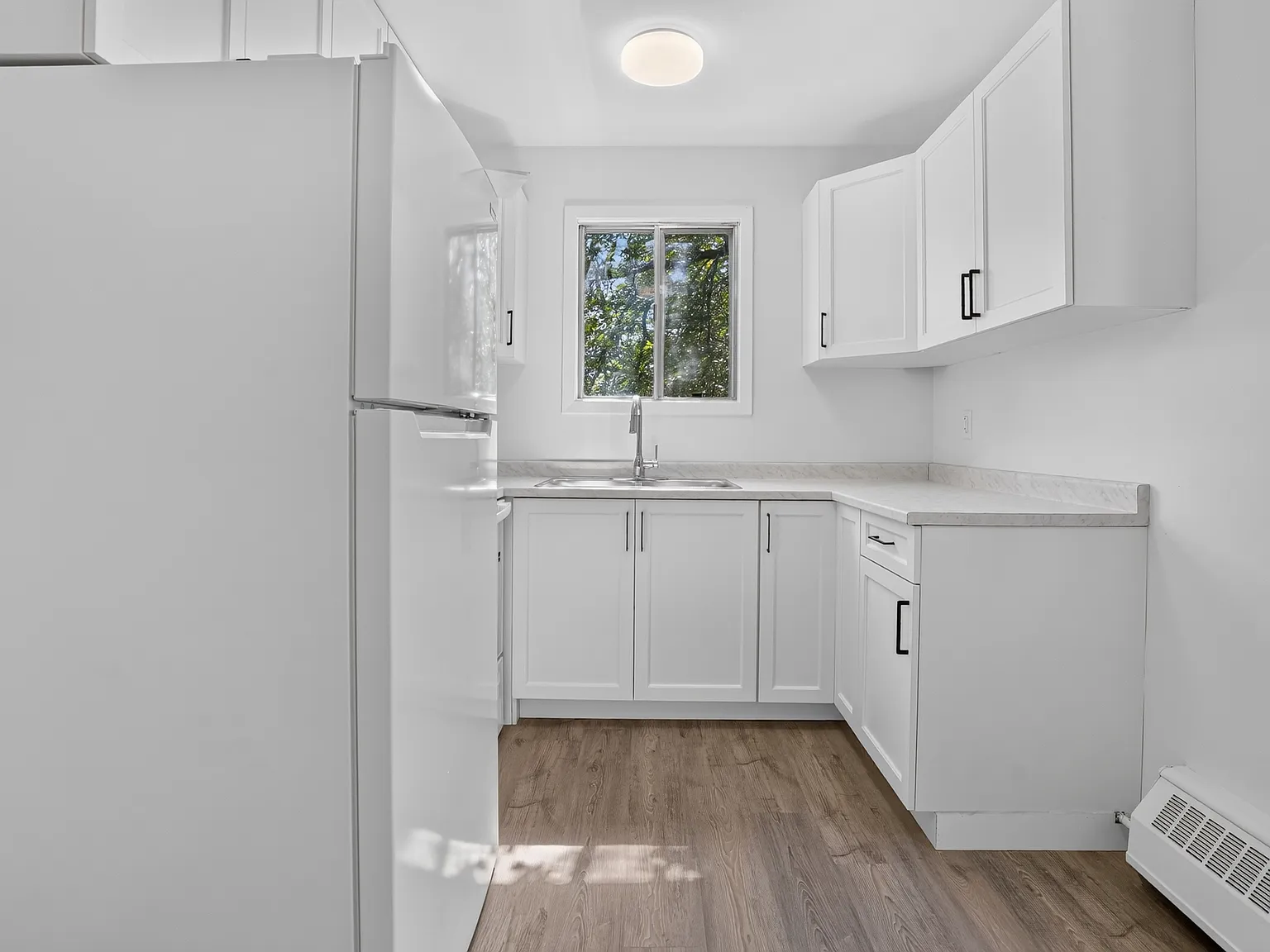 Allen Apartments — Photo 3
