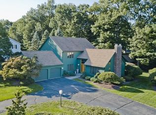 111 Pineridge Dr, Westfield, MA 01085