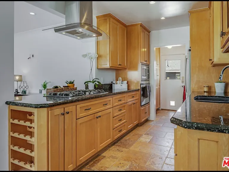 8325 Campion Dr — Photo 4